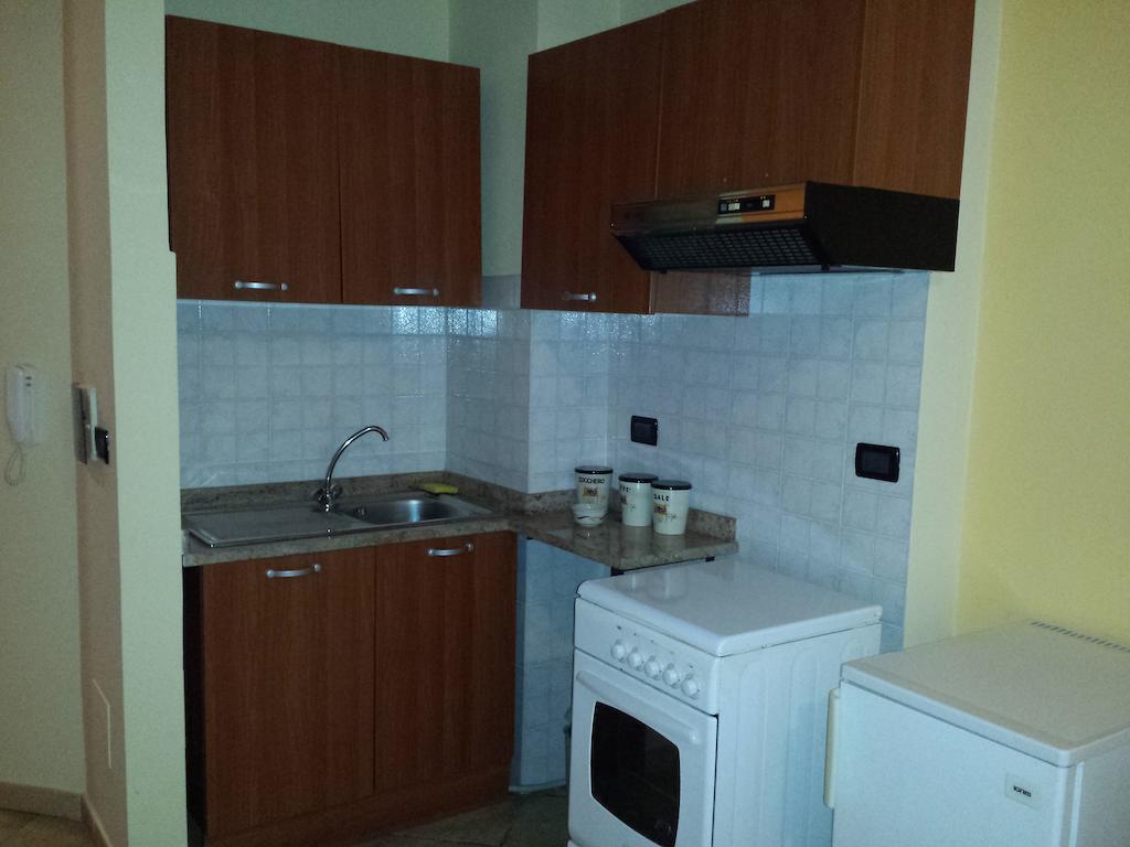 Appartamenti Centrali Giardini Naxos Δωμάτιο φωτογραφία